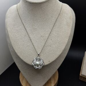 Elegant Silver Pearl Pendant Necklace (2327)